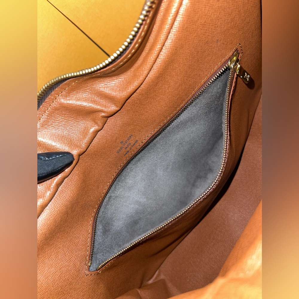 🌸MONOGRAM BOULOGNE 35 SHOULDER BAG - Picture 16 of 16